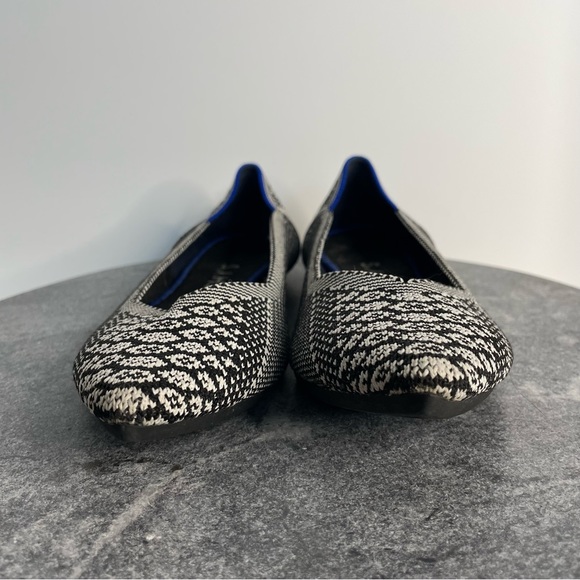 Rothys The Point Black And White Python Flats Shoes 6 - Picture 3 of 13